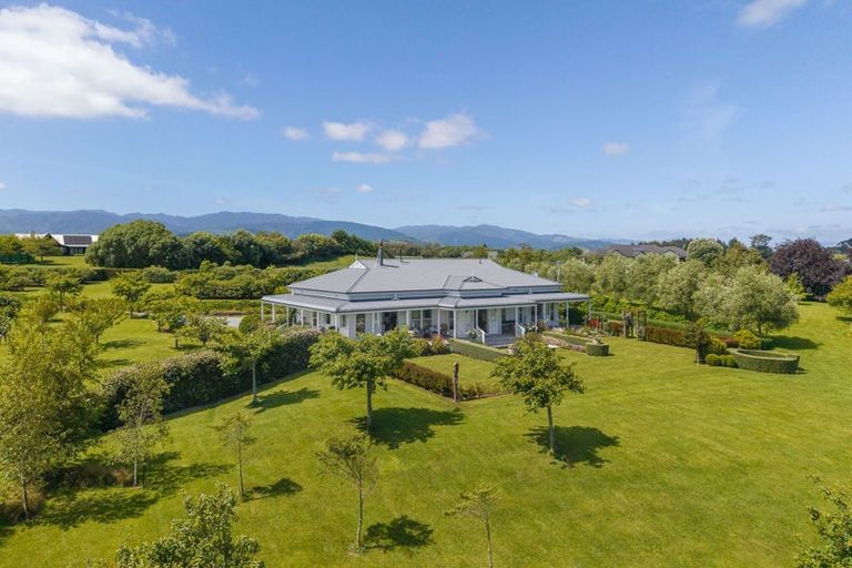 Photo of property in 68 Tarahunga Road, Levin, 5571