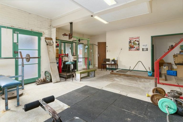 Photo of property in 71 Jaemont Avenue, Te Atatu South, Auckland, 0610