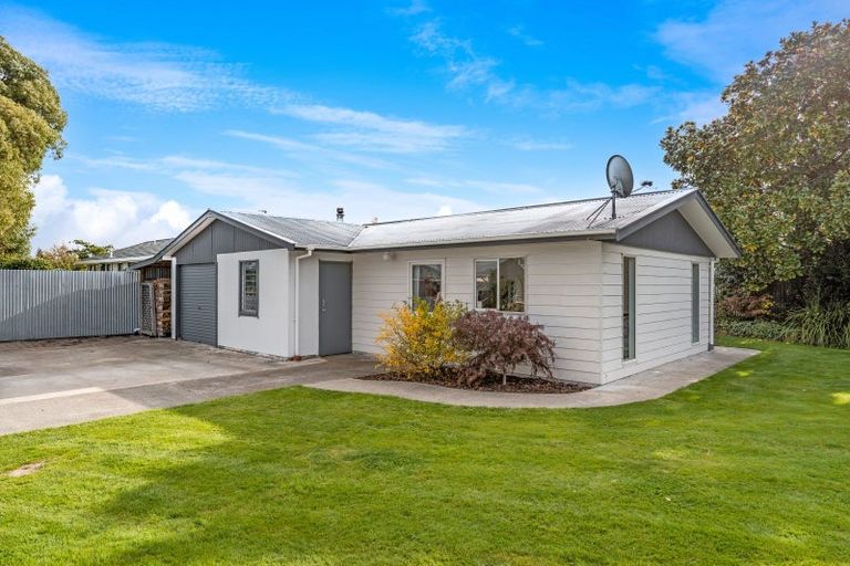 Photo of property in 1 Oak Street, Masterton, 5810