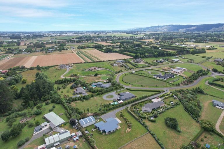 Photo of property in 49 Ohau Terraces, Ohau, Levin, 5570