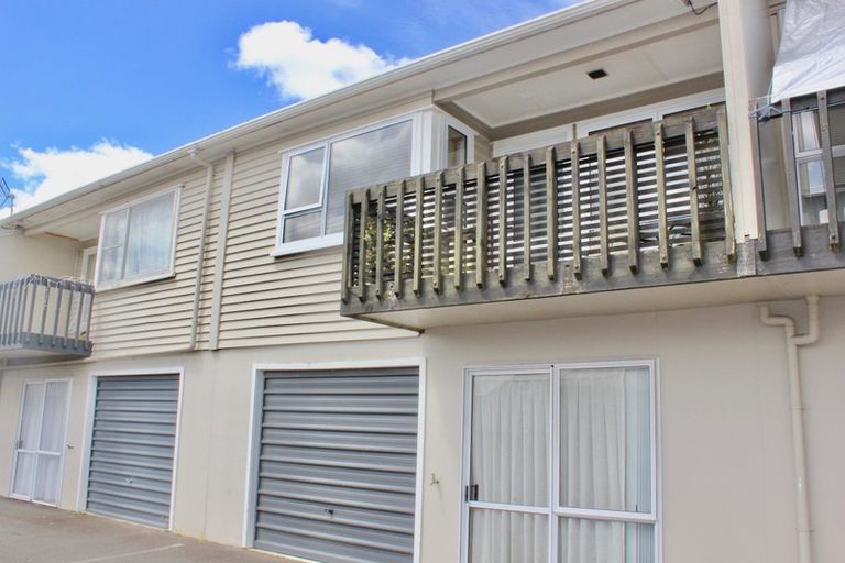 Photo of property in 5c Rosebank Road, Avondale, Auckland, 1026