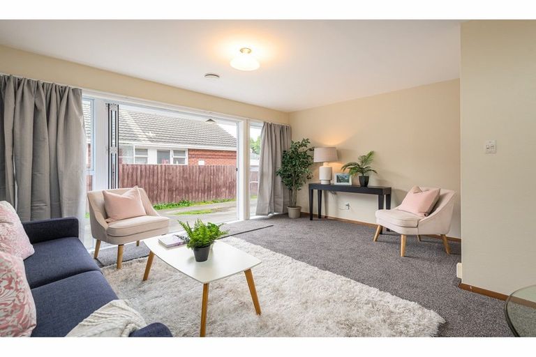 Photo of property in 2/470 Greers Road, Bishopdale, Christchurch, 8053