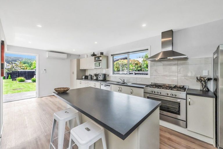 Photo of property in 17 Pahau Place, Cracroft, Christchurch, 8025