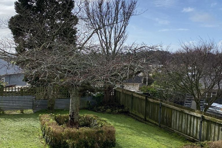 Photo of property in 6 Hughson Street, Waitara, 4320