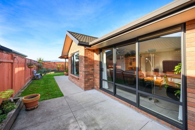 Photo of property in 13 Lorenzo Place, Kelvin Grove, Palmerston North, 4414