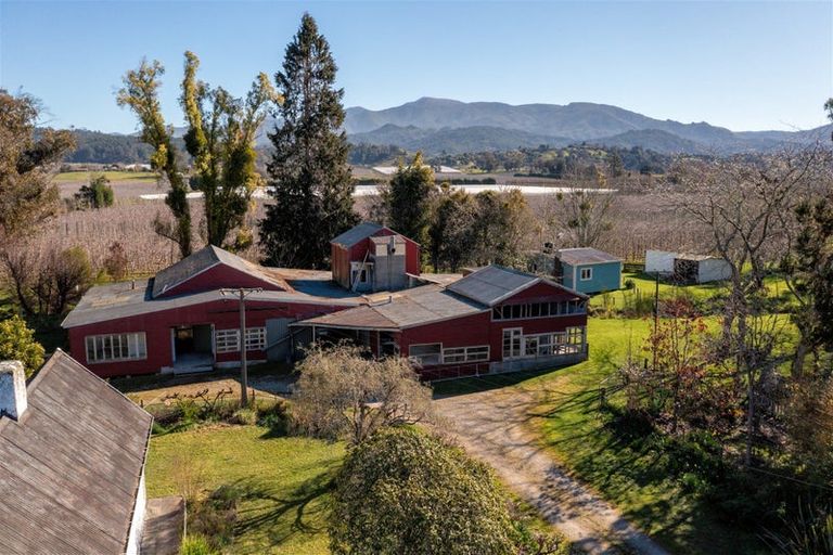 Photo of property in 66 Central Road, Lower Moutere, Upper Moutere, 7175