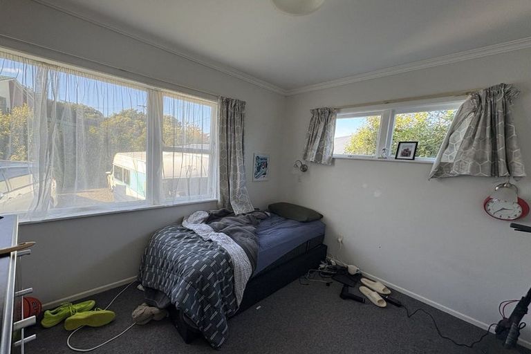 Photo of property in 17 Bedford Grove, Kelson, Lower Hutt, 5010