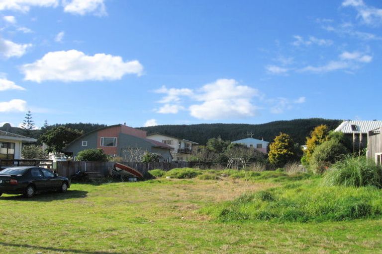 Photo of property in 102 Barrowclough Road, Whangamata, 3620