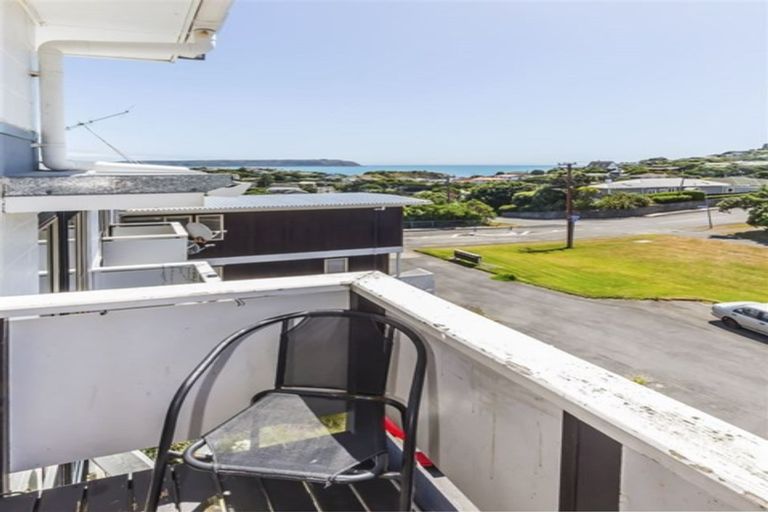Photo of property in 6/12 Thornley Street, Titahi Bay, Porirua, 5022