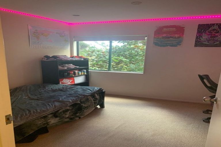 Photo of property in 107 Hadfield Street, Beach Haven, Auckland, 0626