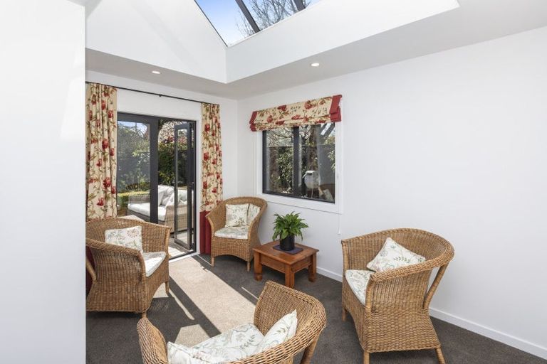 Photo of property in 2/6 Lloyd Street, Strowan, Christchurch, 8052