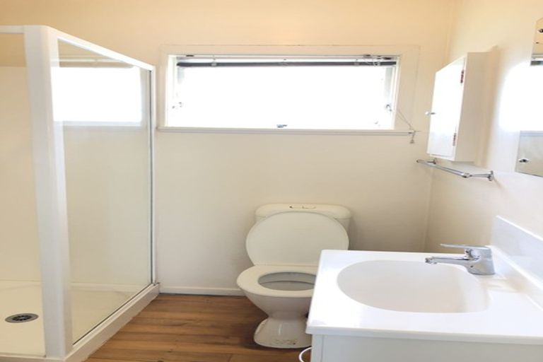 Photo of property in 1/15 Taharoto Road, Takapuna, Auckland, 0622