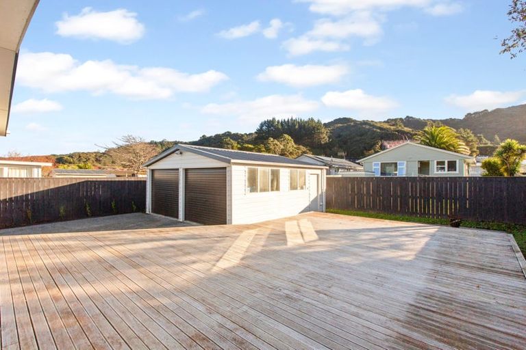 Photo of property in 253 Wellington Road, Wainuiomata, Lower Hutt, 5014