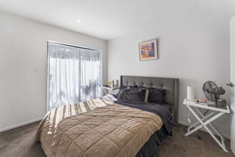 Photo of property in 7 Winnie Close, Acacia Bay, Taupo, 3330