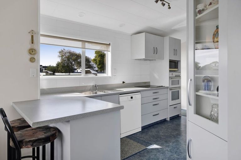 Photo of property in 30a Disraeli Street, Hawera, 4610