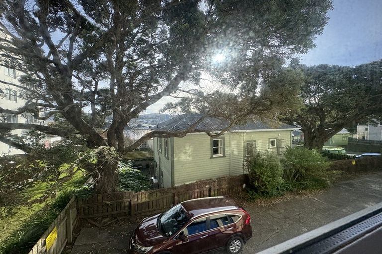 Photo of property in 82 Majoribanks Street, Mount Victoria, Wellington, 6011