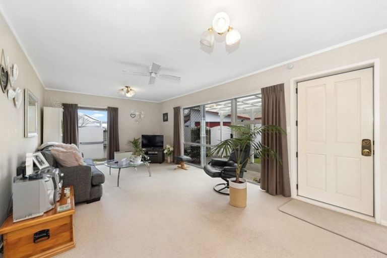 Photo of property in 43b Hukanui Road, Fairfield, Hamilton, 3214