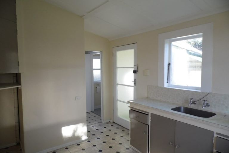 Photo of property in 53 Fitzherbert St Petone, Petone, Lower Hutt, 5012