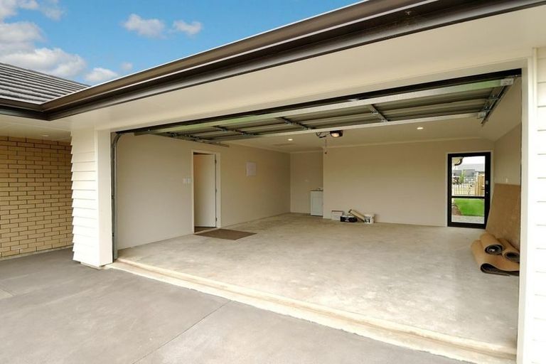 Photo of property in 16 Lambies Street, Marshland, Christchurch, 8083
