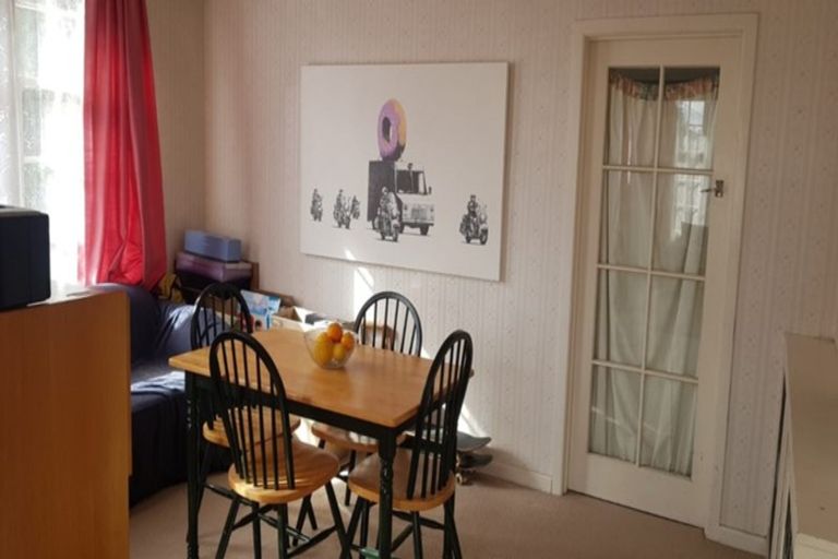 Photo of property in 4 Pukerangi Crescent, Ellerslie, Auckland, 1051