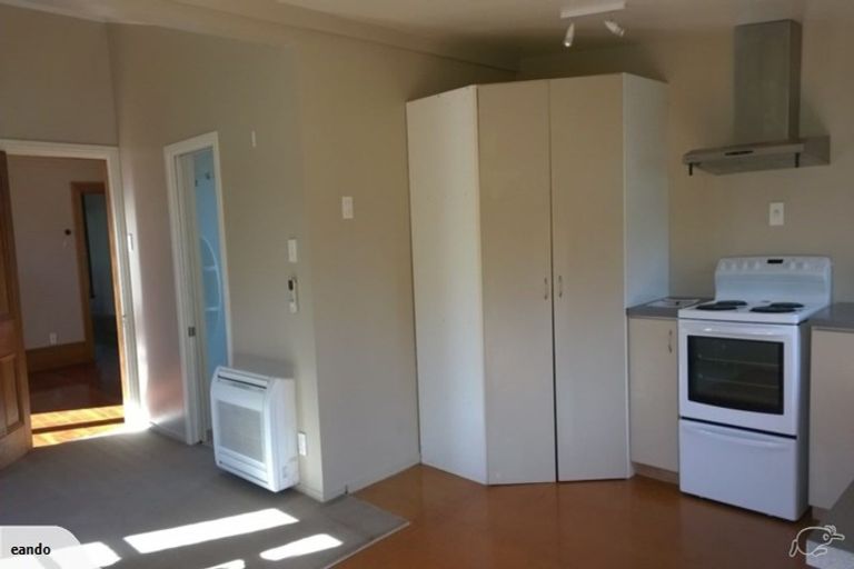 Photo of property in 19 Woodville Street, Edgeware, Christchurch, 8013