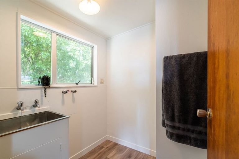 Photo of property in 2/35a Rangatira Road, Beach Haven, Auckland, 0626