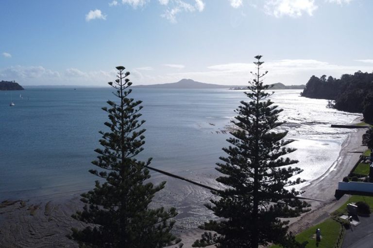 Photo of property in 1 The Parade, Bucklands Beach, Auckland, 2012