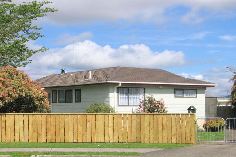 Photo of property in 6 Judith Place, Owhata, Rotorua, 3010