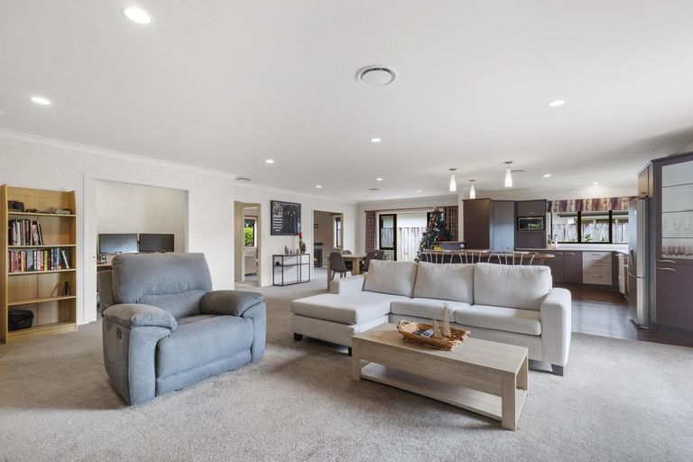 Photo of property in 14 Mirbeck Avenue, Cambridge, 3434