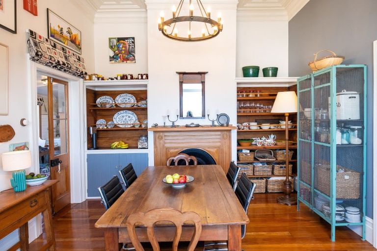 Photo of property in 1 Seaview Terrace, Bluff Hill, Napier, 4110