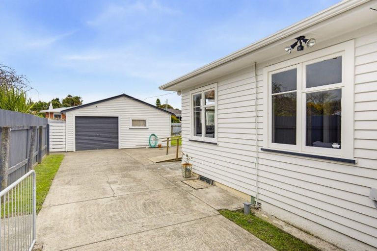 Photo of property in 9 Duke Street, Levin, 5510
