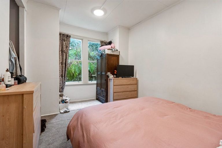 Photo of property in 6 Macbeth Street, Caversham, Dunedin, 9012