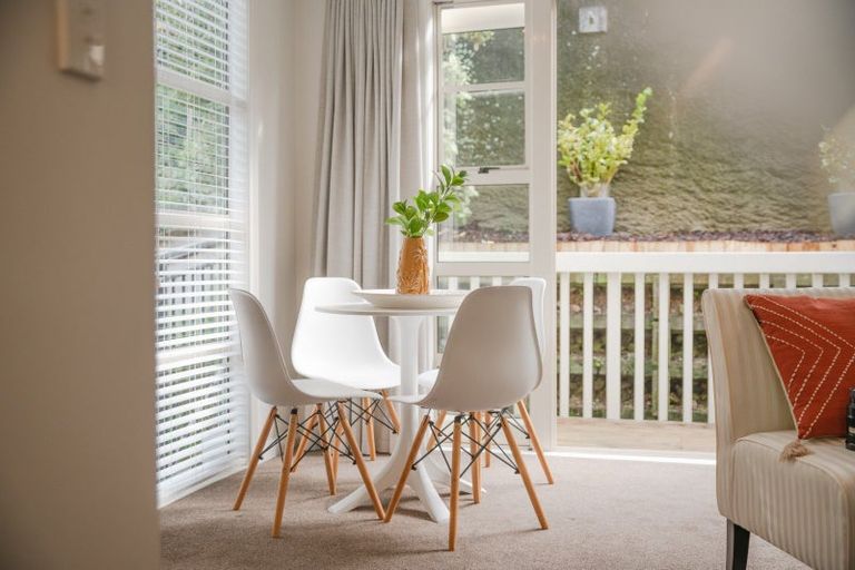 Photo of property in 12b Glenmore Street, Thorndon, Wellington, 6011