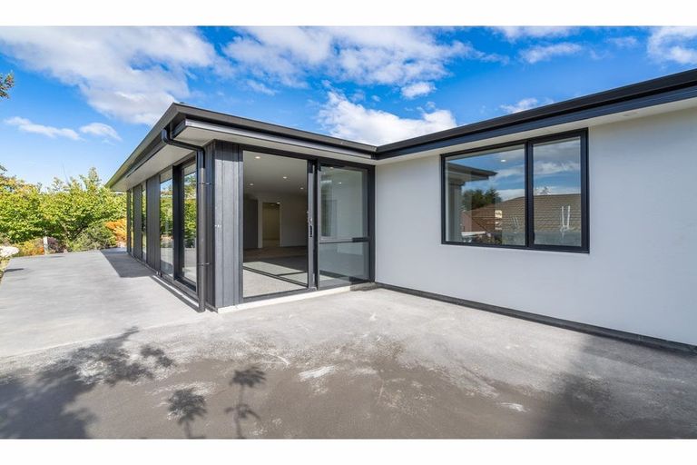 Photo of property in 2c Craig Place, Bridge Hill, Alexandra, 9320