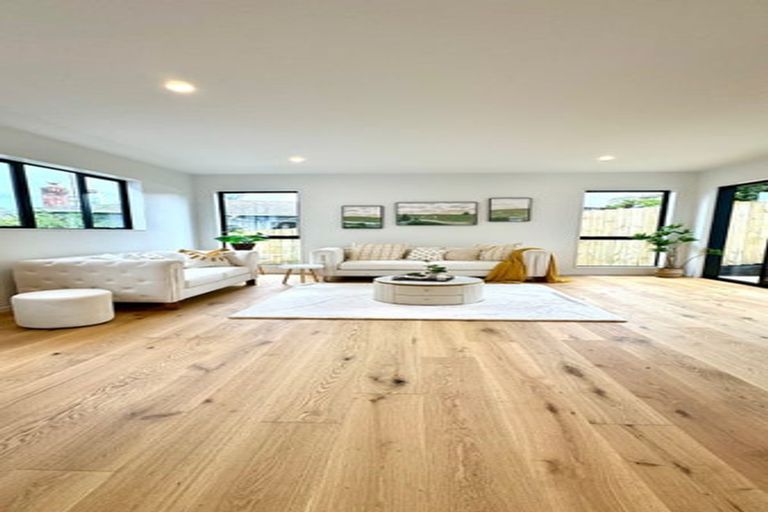 Photo of property in 31b Linwood Avenue, Forrest Hill, Auckland, 0620