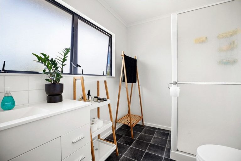 Photo of property in 43 Western Heights Drive, Western Heights, Hamilton, 3200