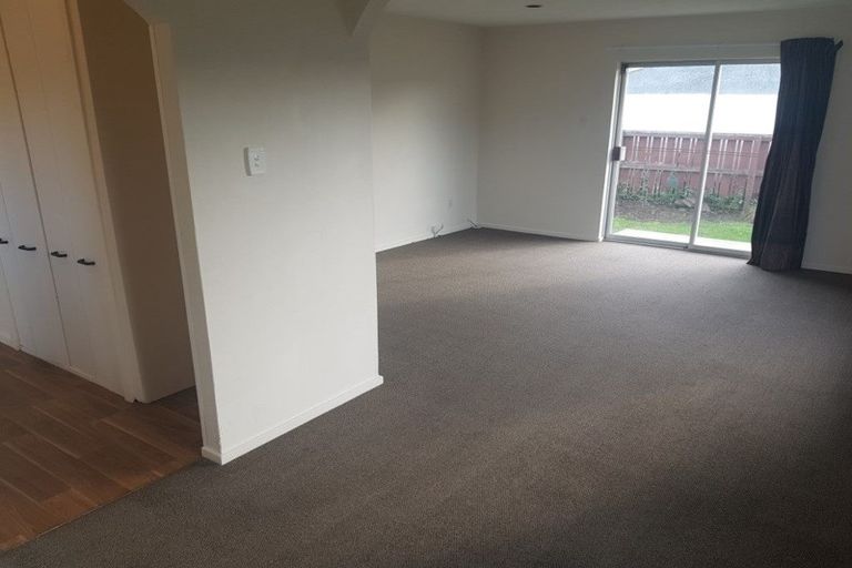 Photo of property in 2/7a Glen Place, Parklands, Christchurch, 8083