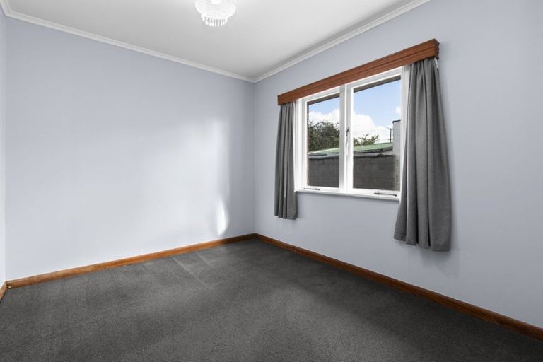 Photo of property in 2 Edinburgh Road, Hillcrest, Hamilton, 3216