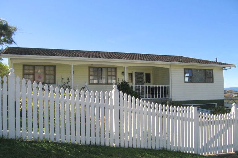 Photo of property in 42 John Sims Drive, Broadmeadows, Wellington, 6035