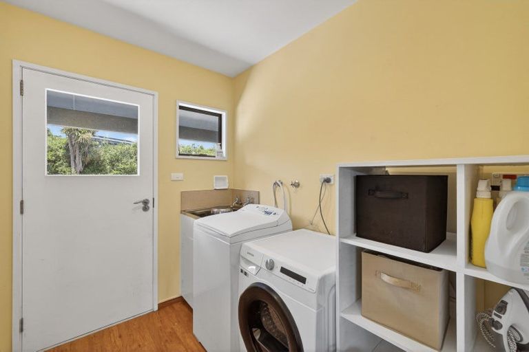 Photo of property in 11 Emerson Crescent, Diamond Harbour,  8971