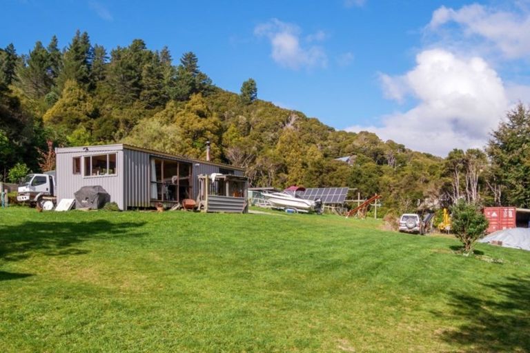 Photo of property in 6661 Kenepuru, Saint Omer, Picton, 7282