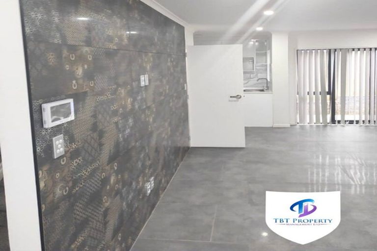 Photo of property in 17a Eddowes Street, Manurewa, Auckland, 2102