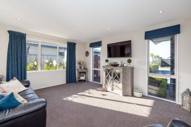 Photo of property in 26 The Esplanade, Pegasus, 7612