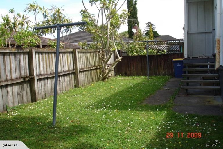 Photo of property in 4/49 Miro Street, New Lynn, Auckland, 0600