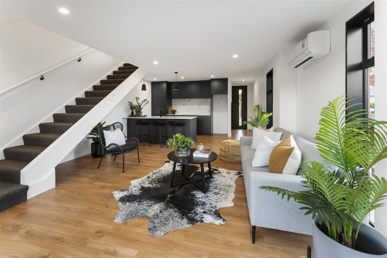 Photo of property in 10/206 Geraldine Street, Edgeware, Christchurch, 8013