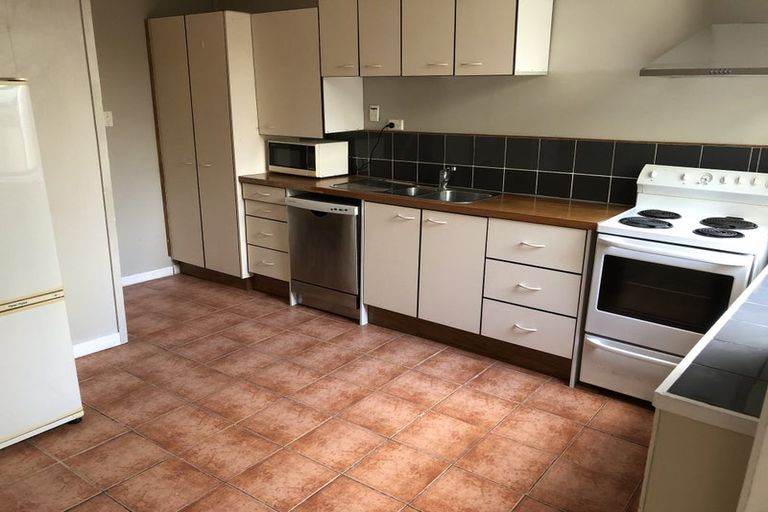 Photo of property in 68-70 Pirie Street, Mount Victoria, Wellington, 6011