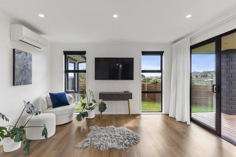 Photo of property in 4 Grahams Lane, Bell Block, New Plymouth, 4312