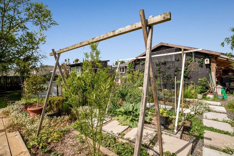 Photo of property in 120 Parkhurst Road, Parakai, 0830