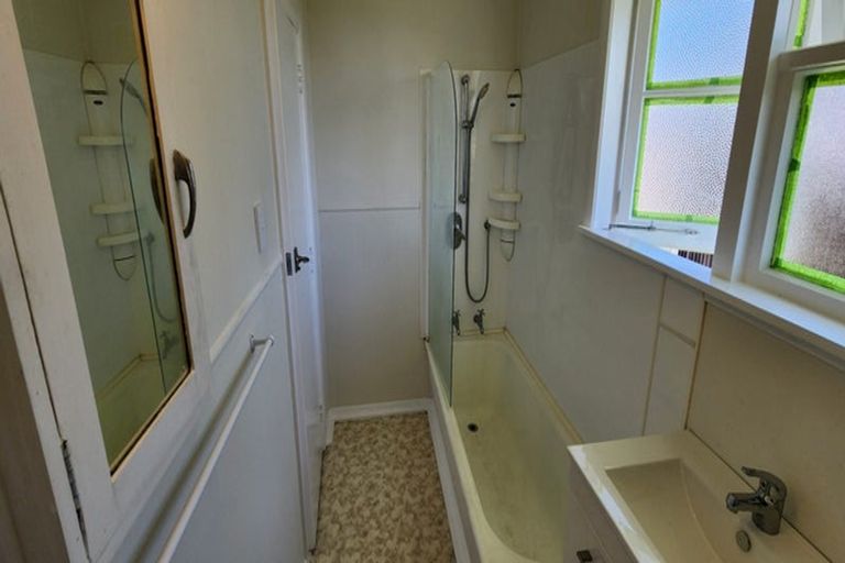 Photo of property in 1/12a Walsh Road, Westown, New Plymouth, 4310