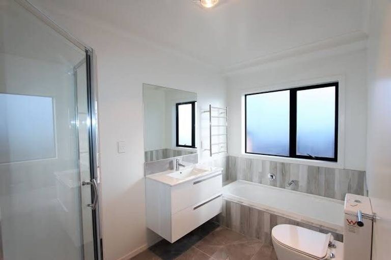 Photo of property in 11 Blackwood Crescent, Glenview, Hamilton, 3206